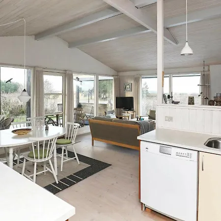 Ferienhaus Holiday Iii *